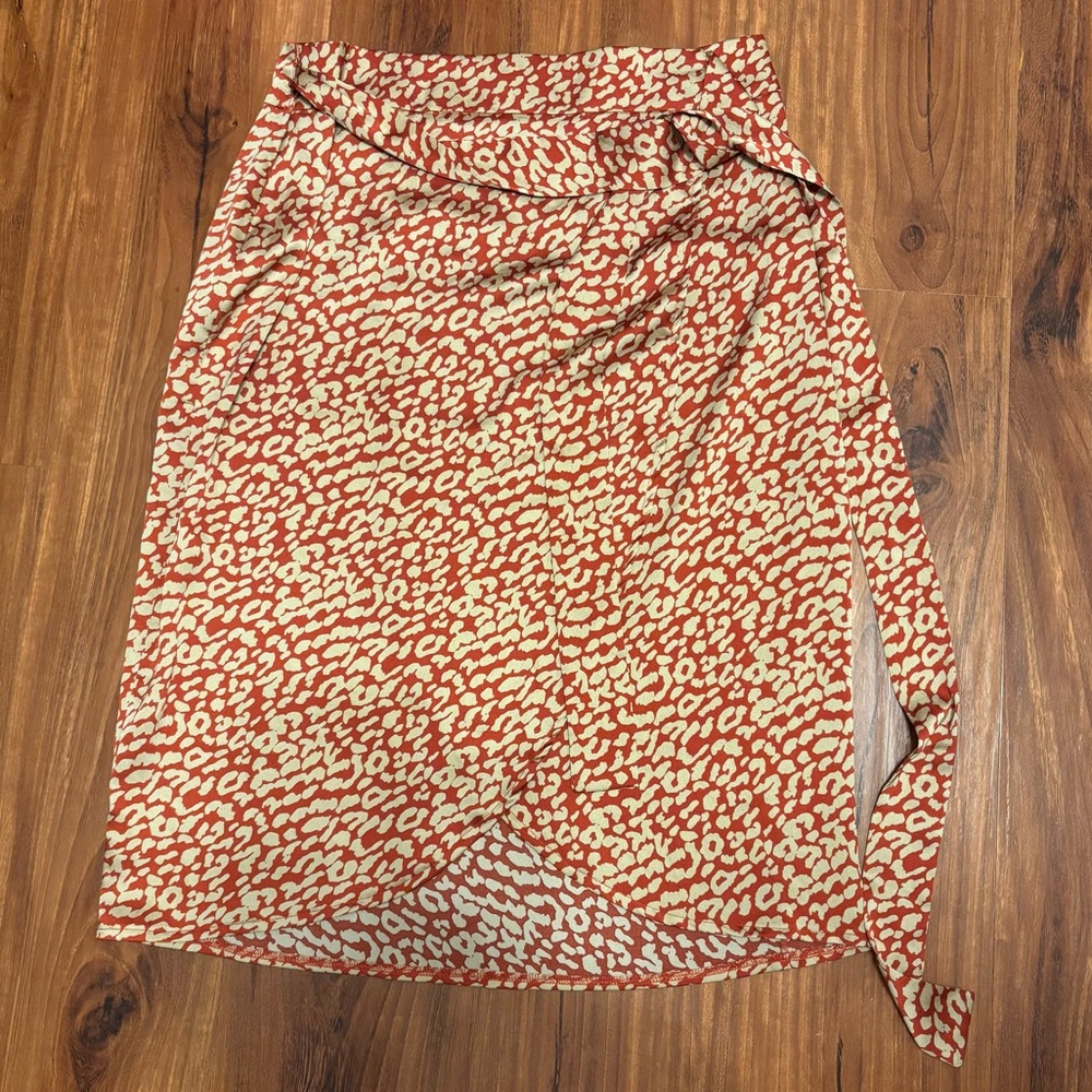 Boohoo Red and Cream Leopard Print Wrap Midi Skirt